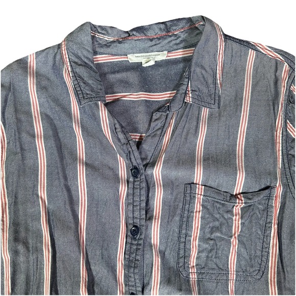 Beachlunchlounge Collection Gray Red White Button Front Shirt Women's Size Large - Picture 2 of 4